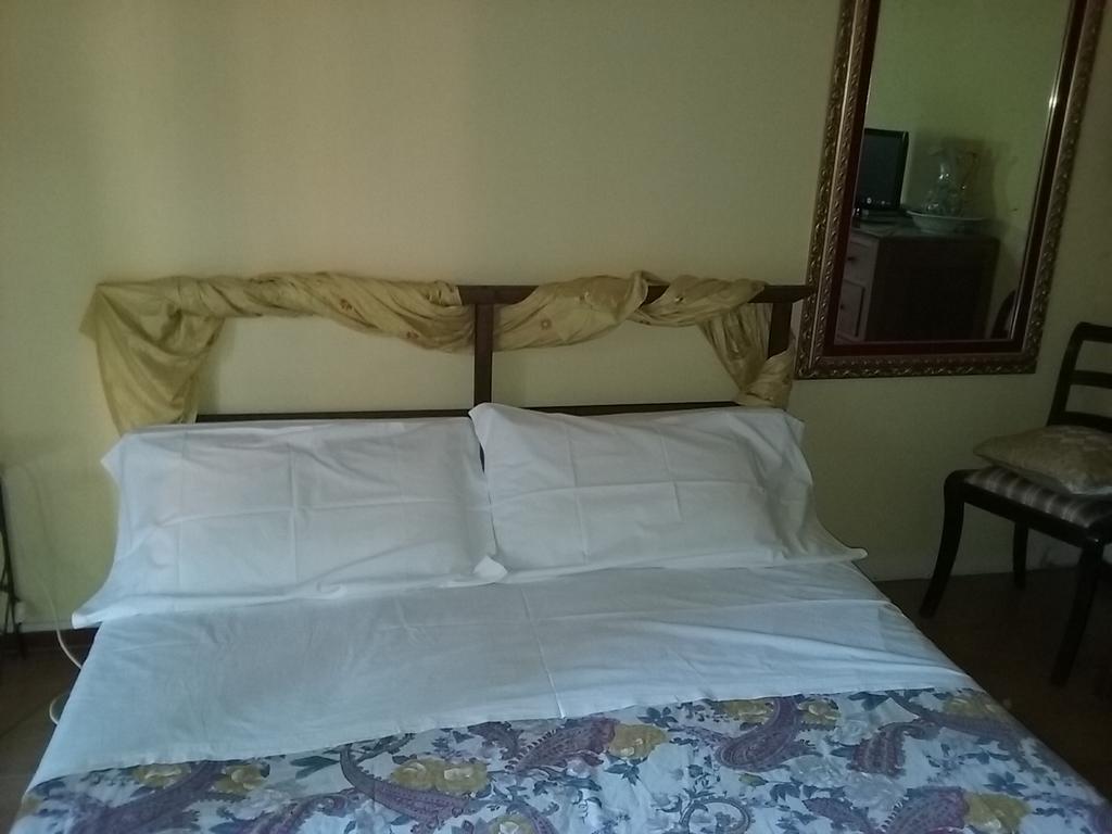 Casa Virgilio Bed & Breakfast Fosdinovo Phòng bức ảnh